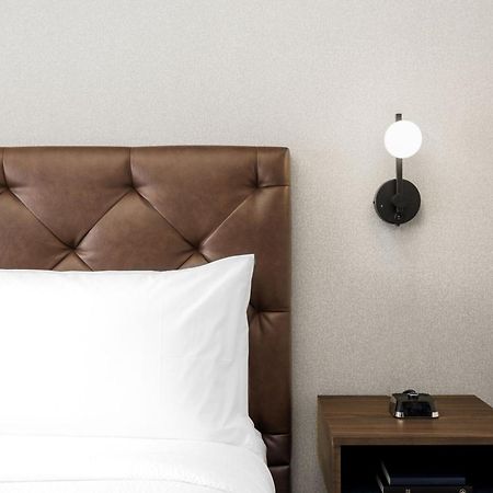 Four Points By Sheraton Kelowna Airport Eksteriør billede