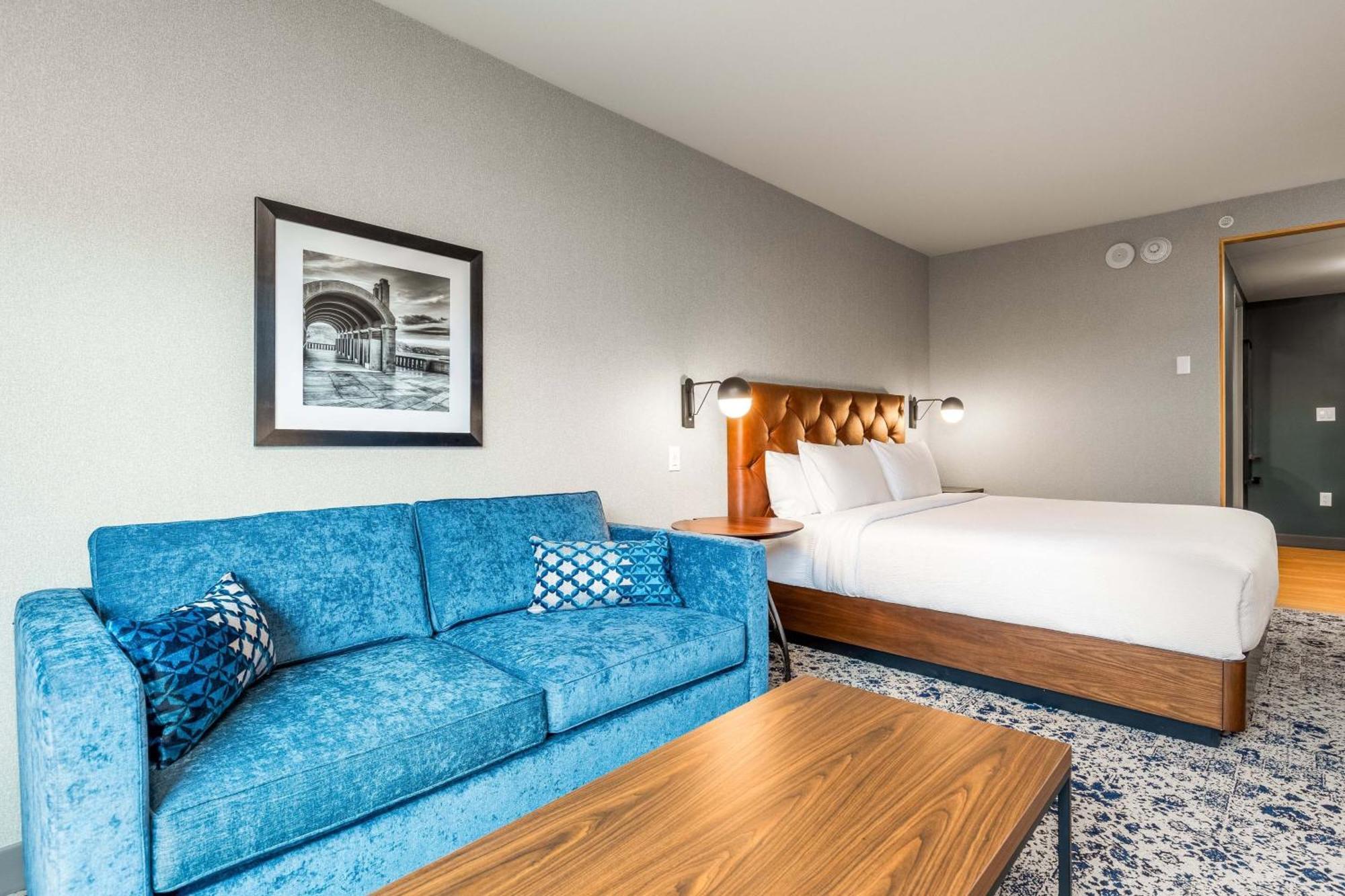 Four Points By Sheraton Kelowna Airport Eksteriør billede