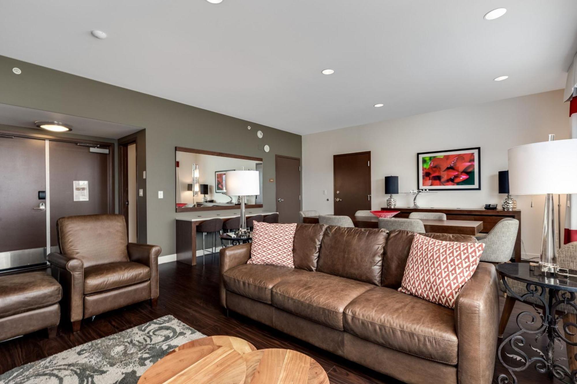 Four Points By Sheraton Kelowna Airport Eksteriør billede